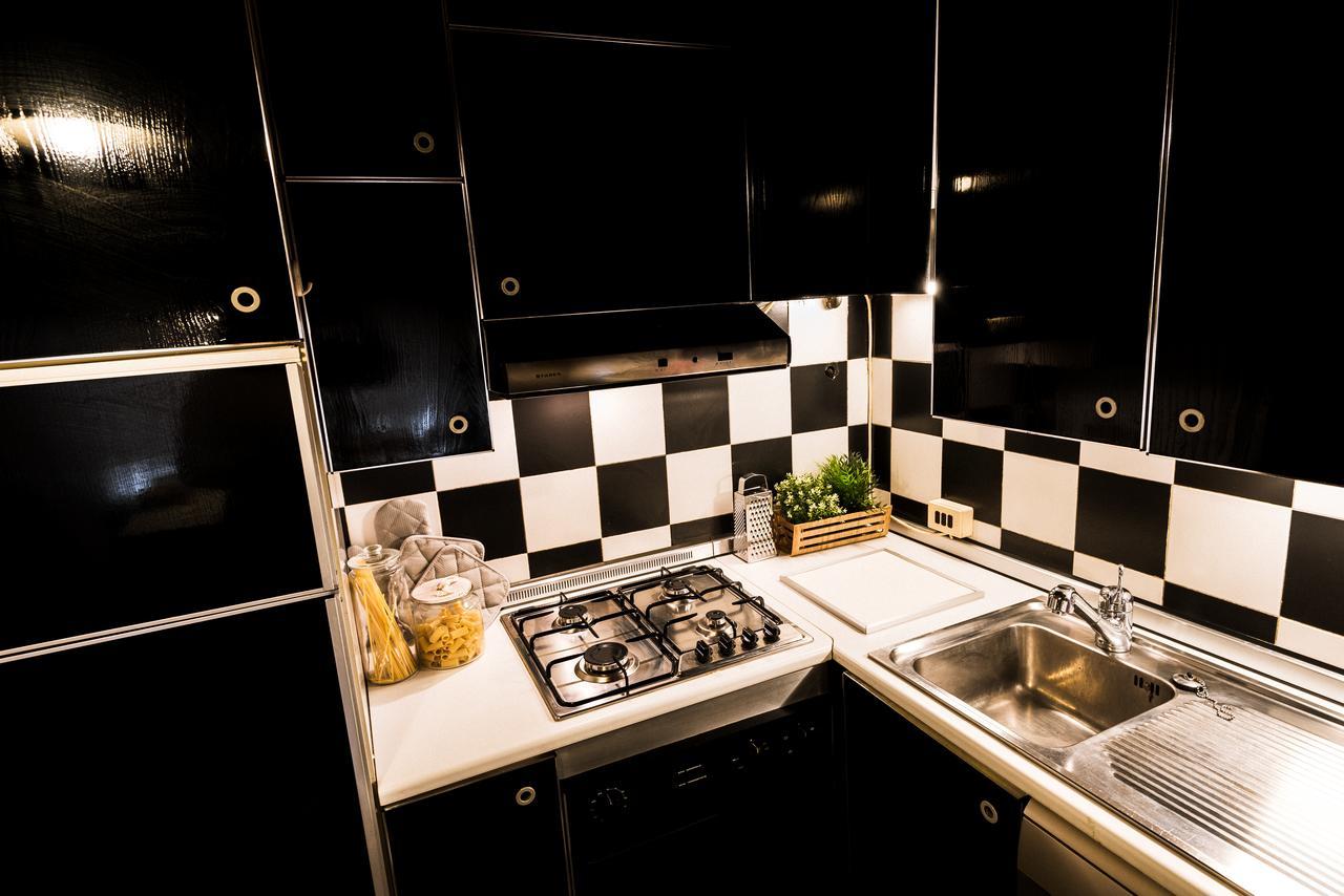 Bright Apartments Verona - Borsari Historical Bagian luar foto