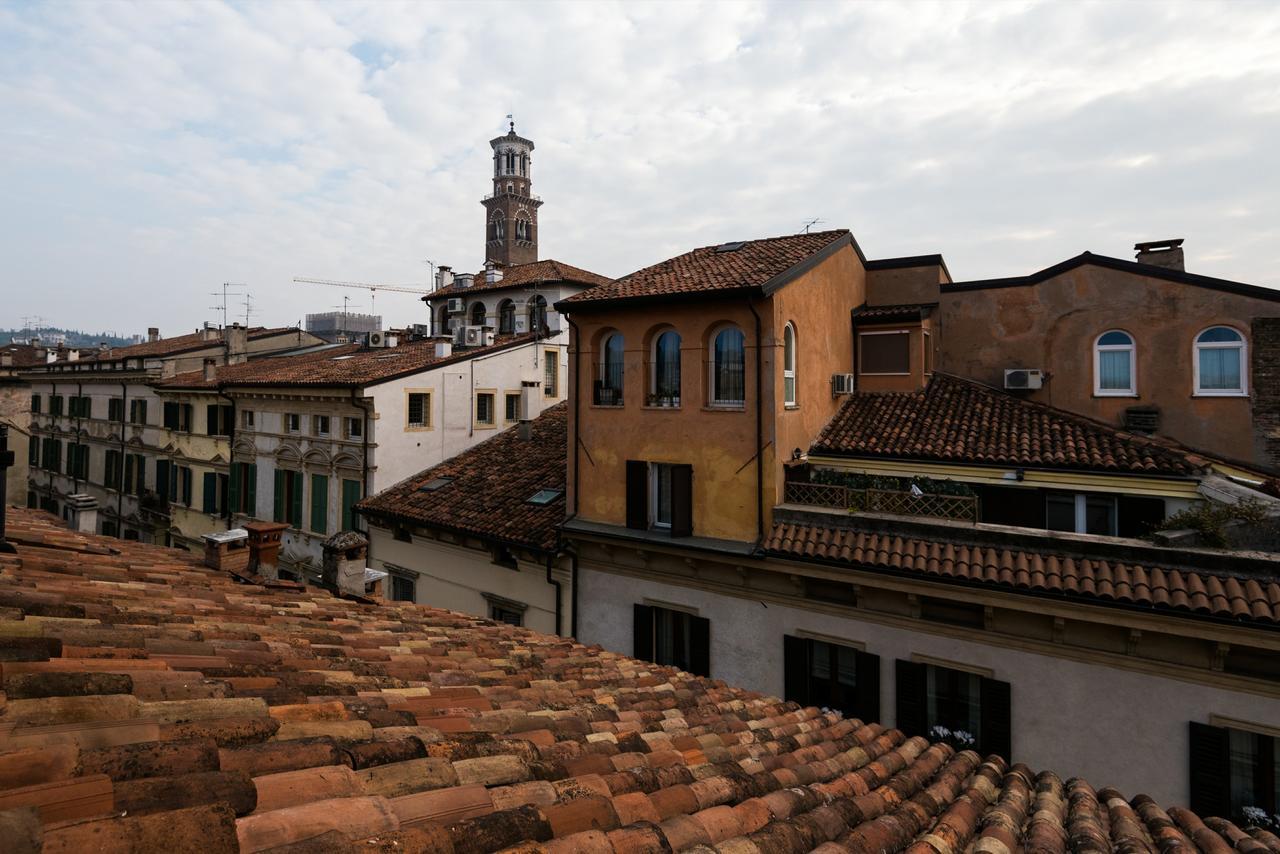 Bright Apartments Verona - Borsari Historical Bagian luar foto