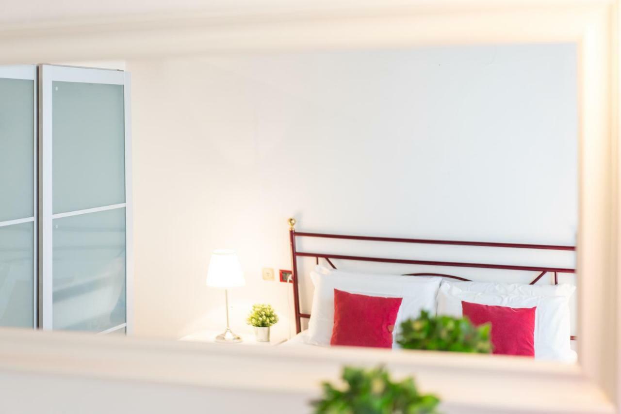 Bright Apartments Verona - Borsari Historical Bagian luar foto