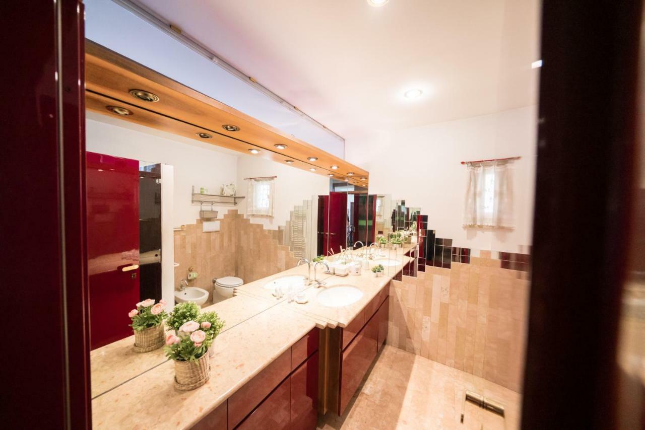 Bright Apartments Verona - Borsari Historical Bagian luar foto